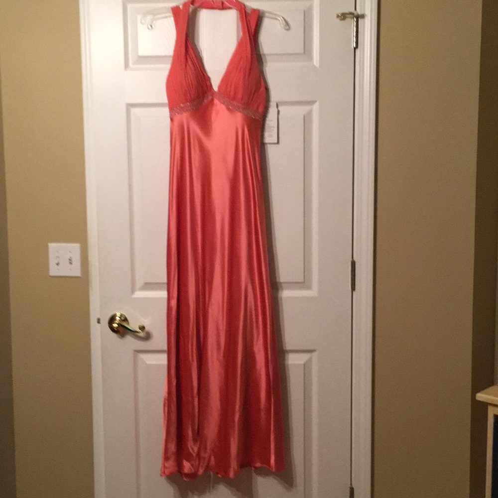 Coral Silk Evening Gown for Prom/Wedding